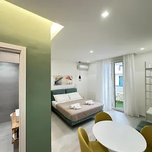 法拉利奥尼旅馆 住宿加早餐酒店 泰拉西尼