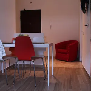 stephenson-apartment.italymilanhotels.net/