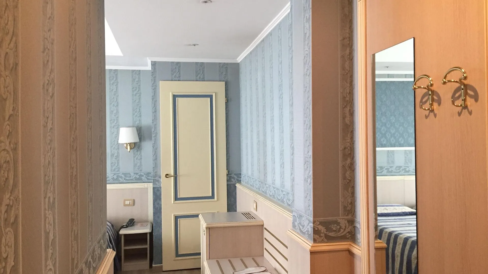 Hotel Garda Milan