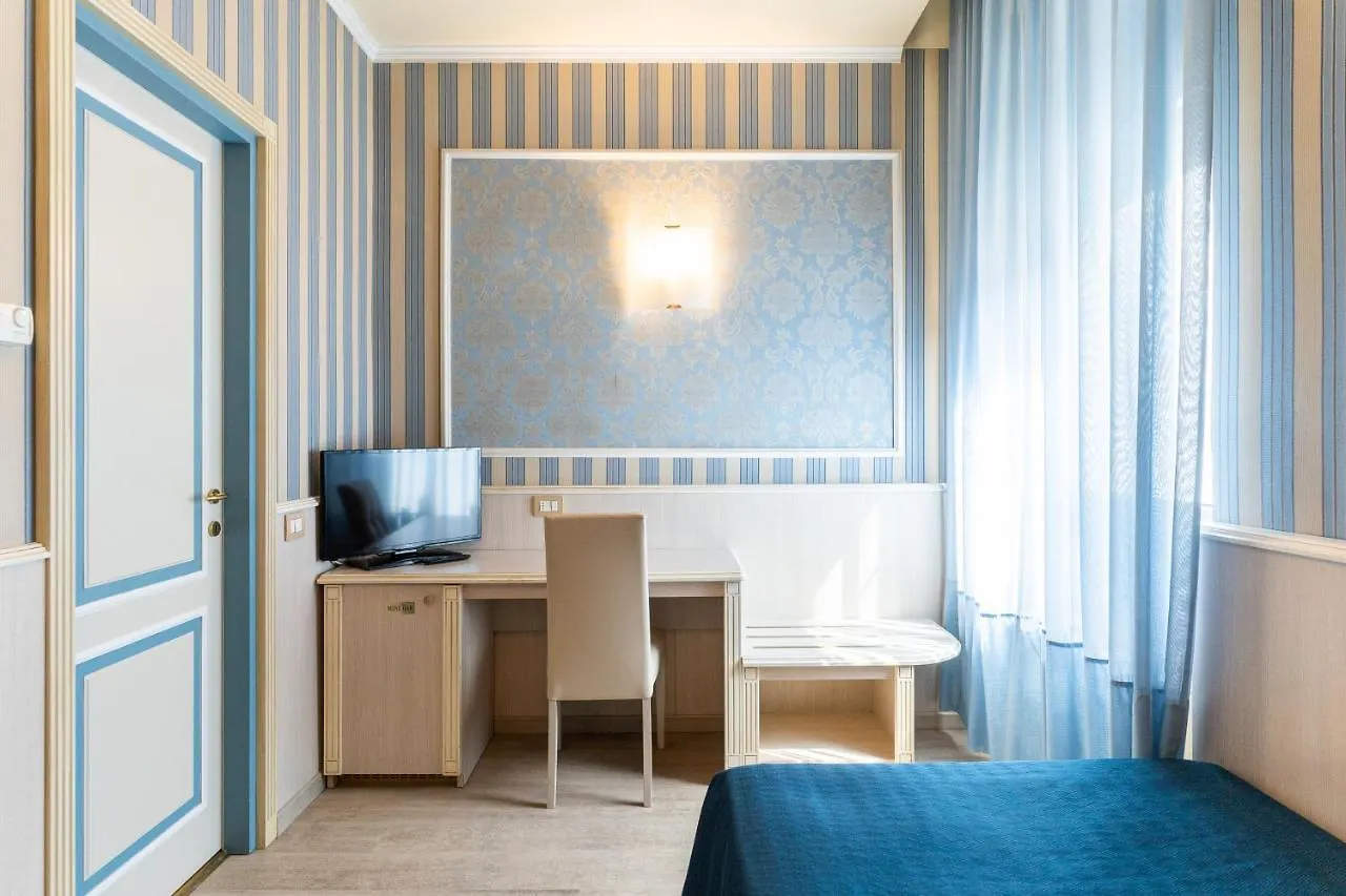 Hotel Garda Milan 3*,